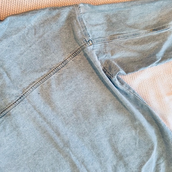 TNR JEANS Denim Shacket Light Blue Jean Jacket Button Down Shirt - Picture 9 of 15
